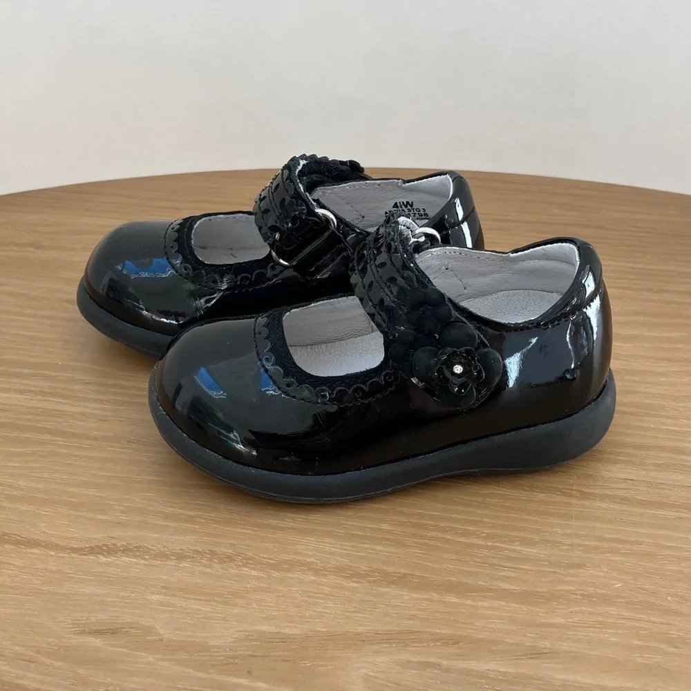 Stride Rite Mary Jane Shoes